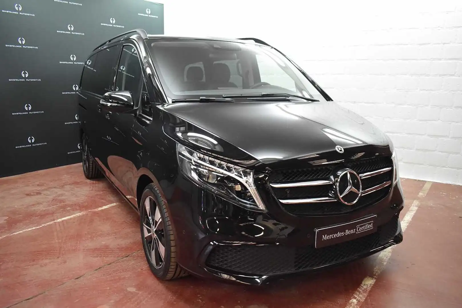 Mercedes-Benz V 220 d AVANTGARDE L2+ Tempomat+Parktronic Zwart - 2