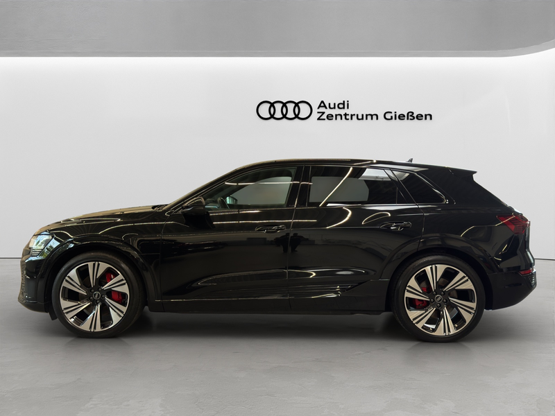 Audi Q8 e-tron 55 quattro S line Black B&O HuD Pano AHK Matrix... — photo 3