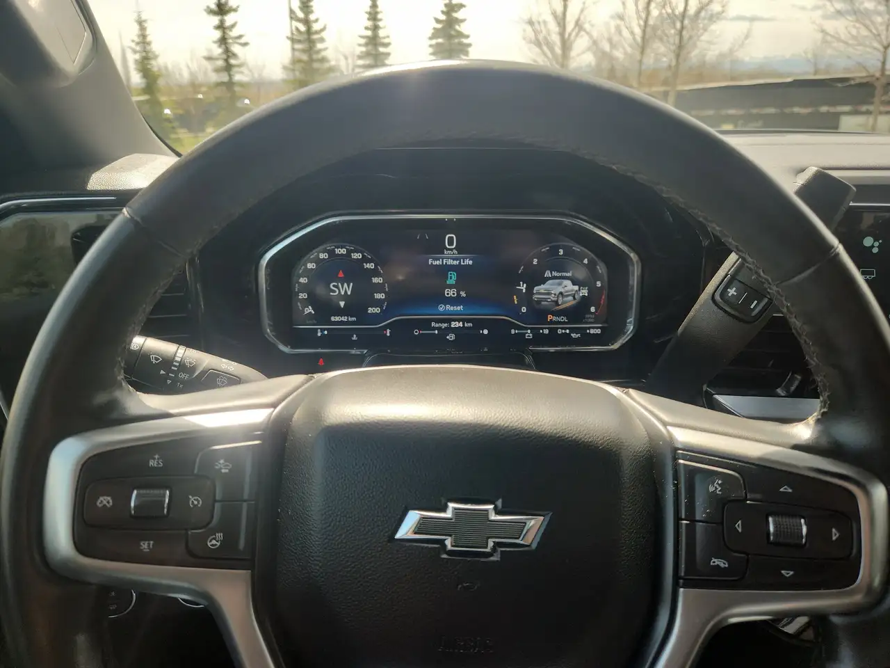 Chevrolet Silverado 1500 снимка Chevrolet Silverado 1500