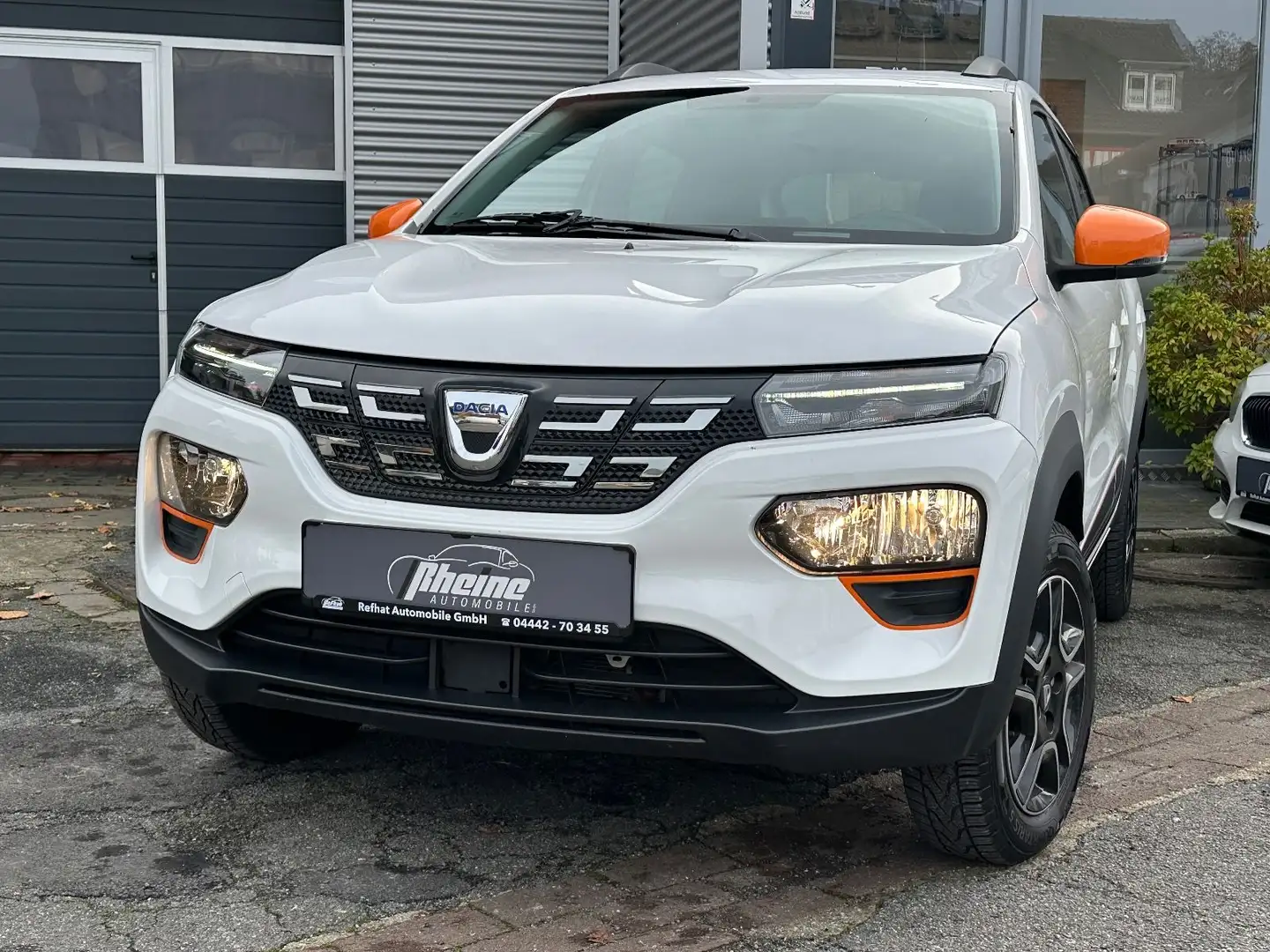 Dacia Spring Electric Comfort Plus Weiß - 1