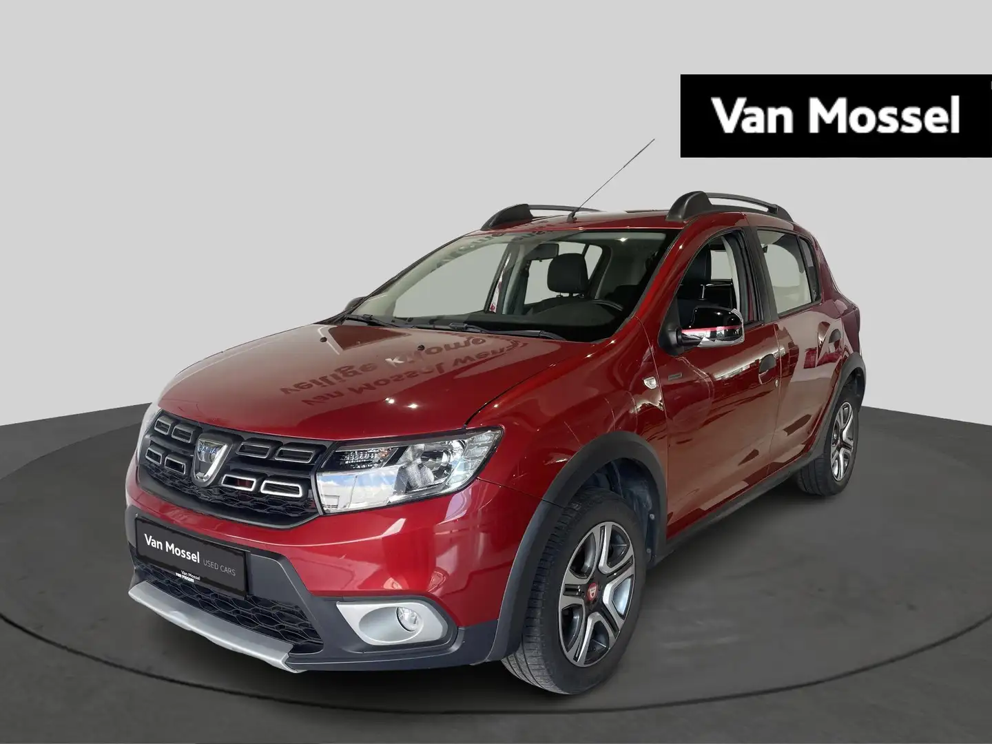 Dacia Sandero Roşu - 1