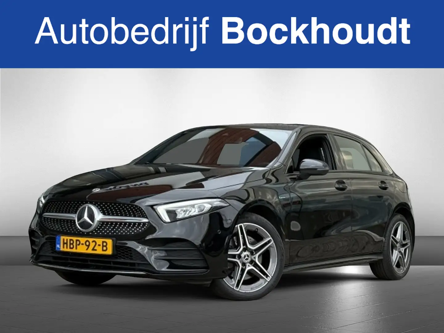 Mercedes-Benz A 250 e AMG | Navi | Sfeer | Camera | Stoelverwarming Zwart - 1