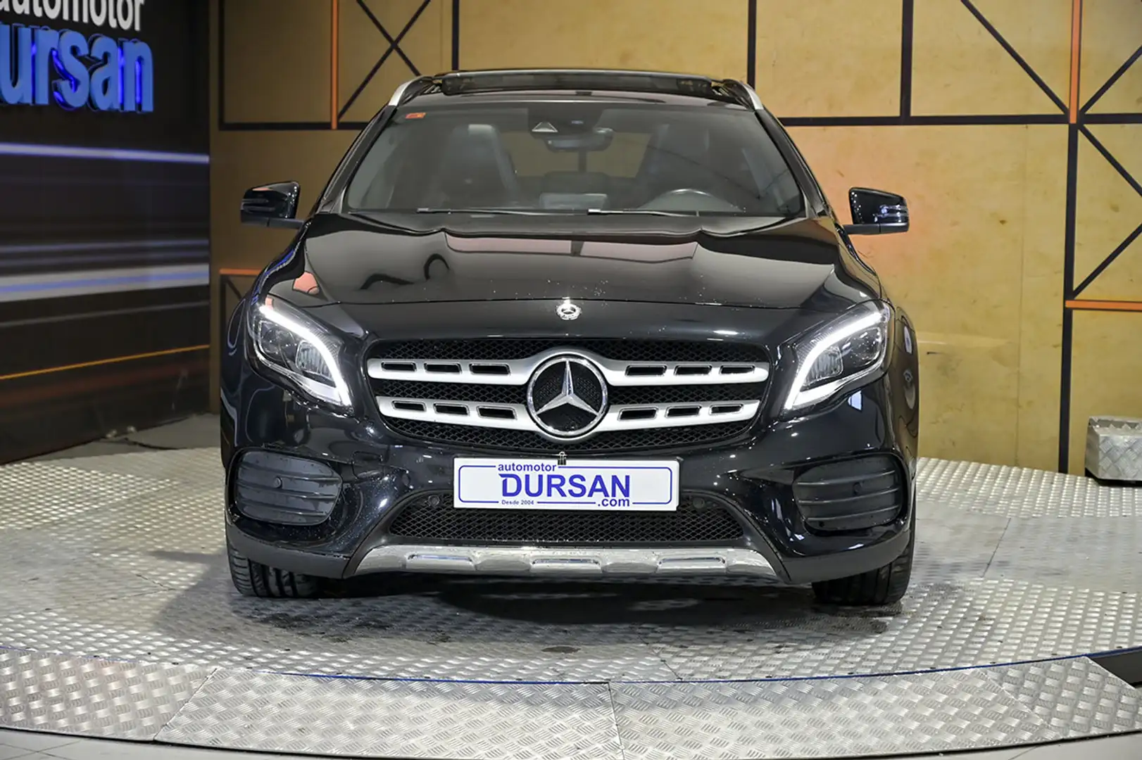 Mercedes-Benz GLA 220 d - 2
