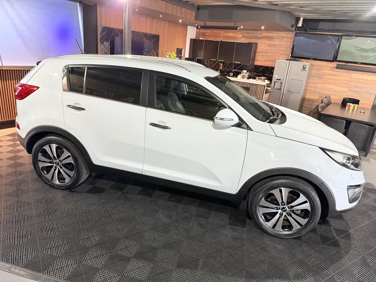 Kia Sportage | 2.0 X-clusive Blanc - 2