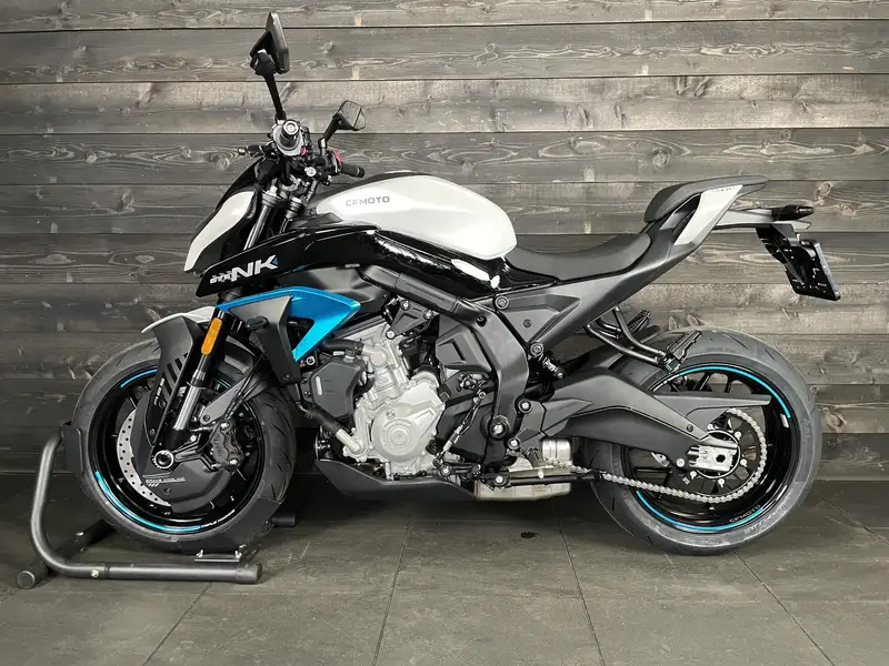 CFMOTO 675 NK - foto 8