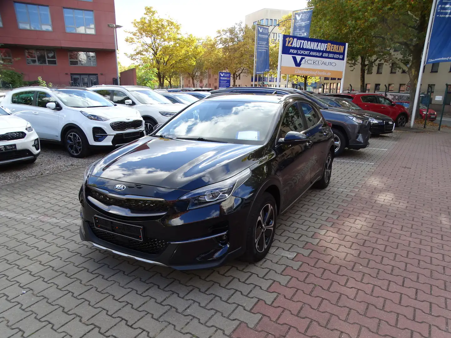 Kia XCeed 1.6 Plug-in Hybrid Vision Navi, Auto Schwarz - 1