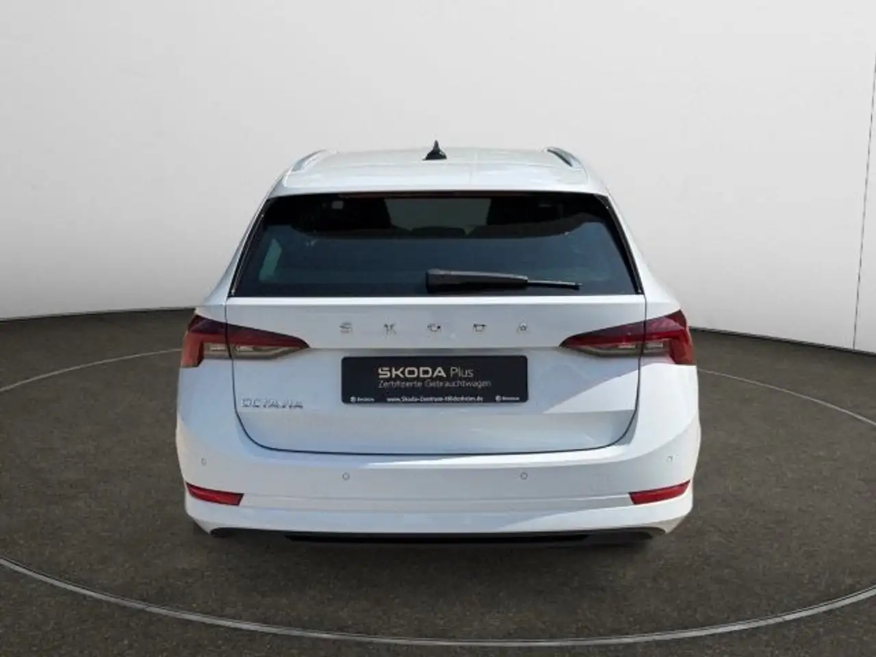Skoda Octavia Combi 2.0 TDI DSG Style Navi,DCC,Lenkrad, миниатюра 4