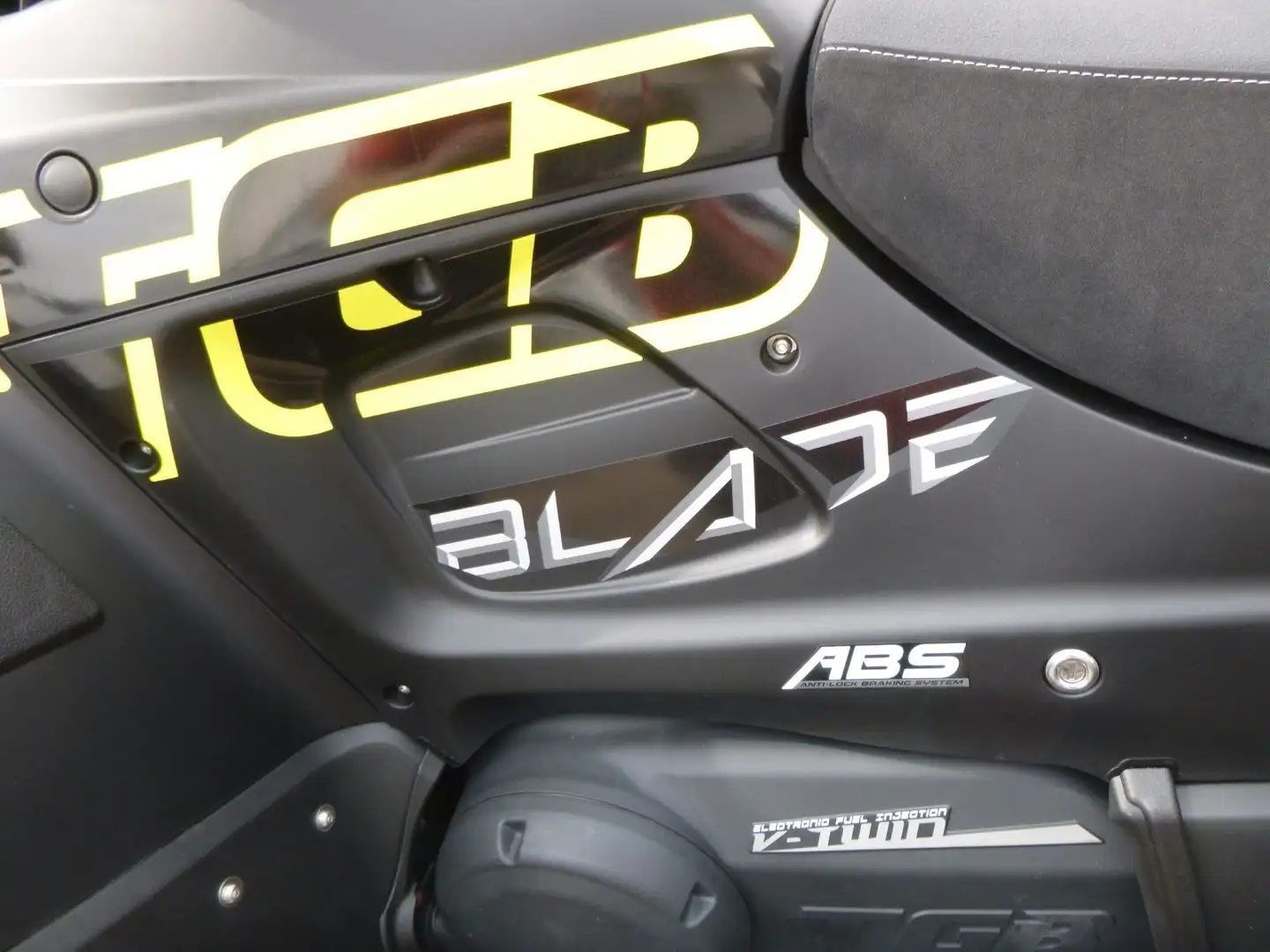 TGB Blade 1000 LT FL  EPS  ABS MAX Touring Чорний - 2