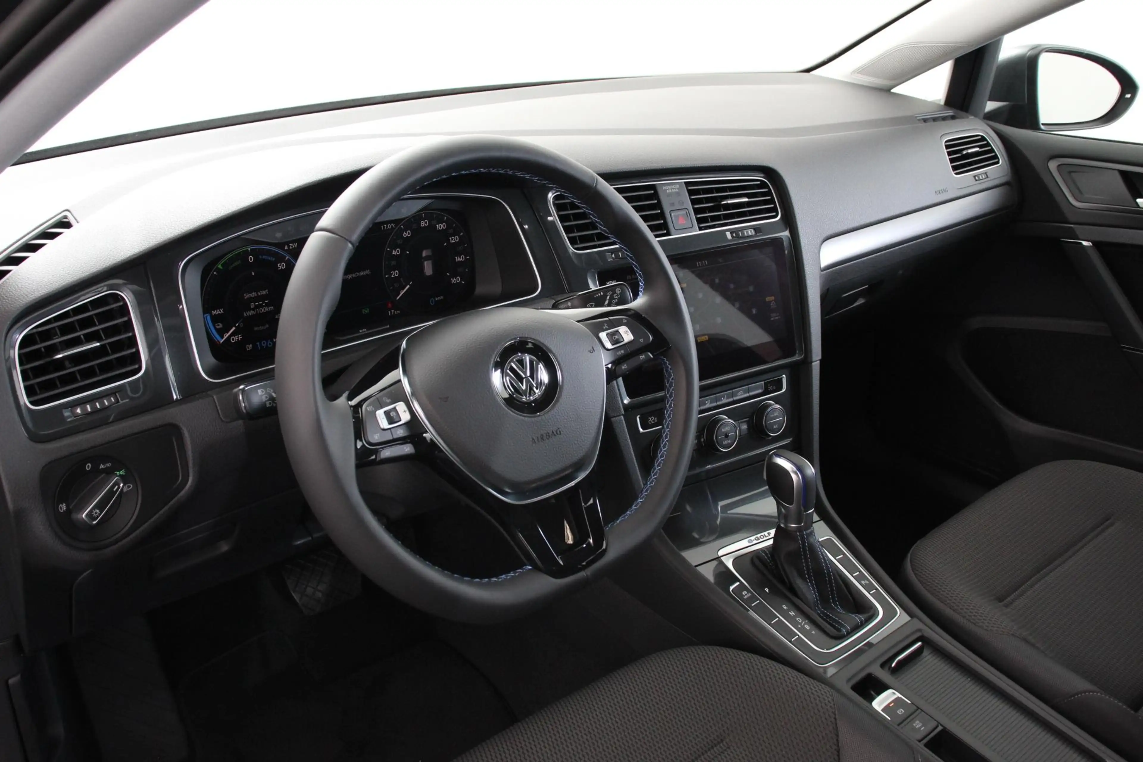 Volkswagen e-Golf Edition Navigatie Climate control Virtual cockpit — photo 2