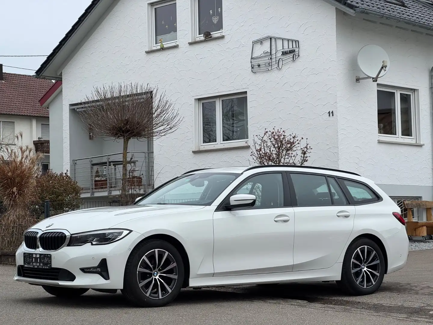 BMW 318 d Touring|Advantage|MildHybrid|Scheckheft| Blanc - 1