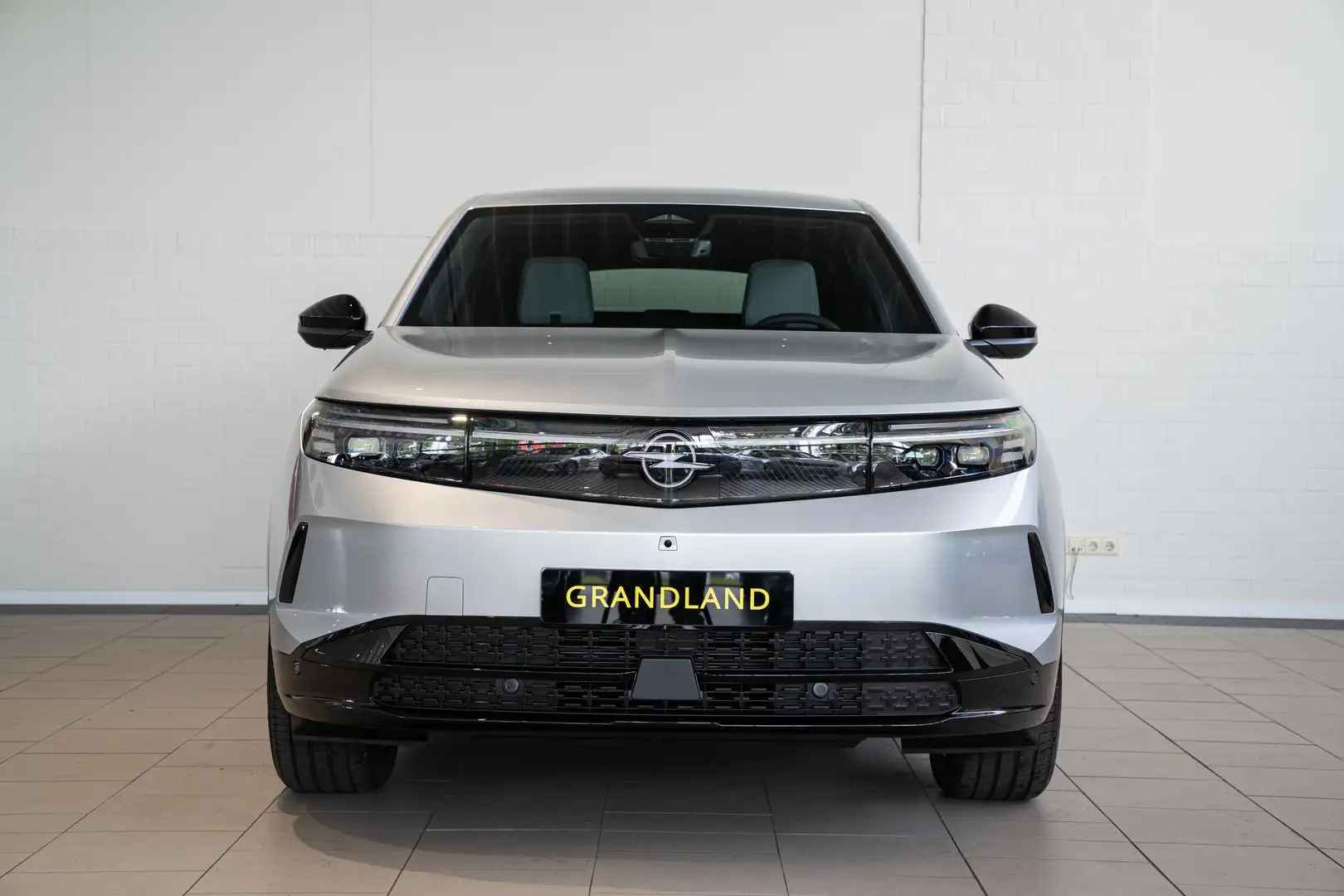 Opel Grandland GS - Electric | Draadloze telefoonlader (Inductie) Grijs - 2
