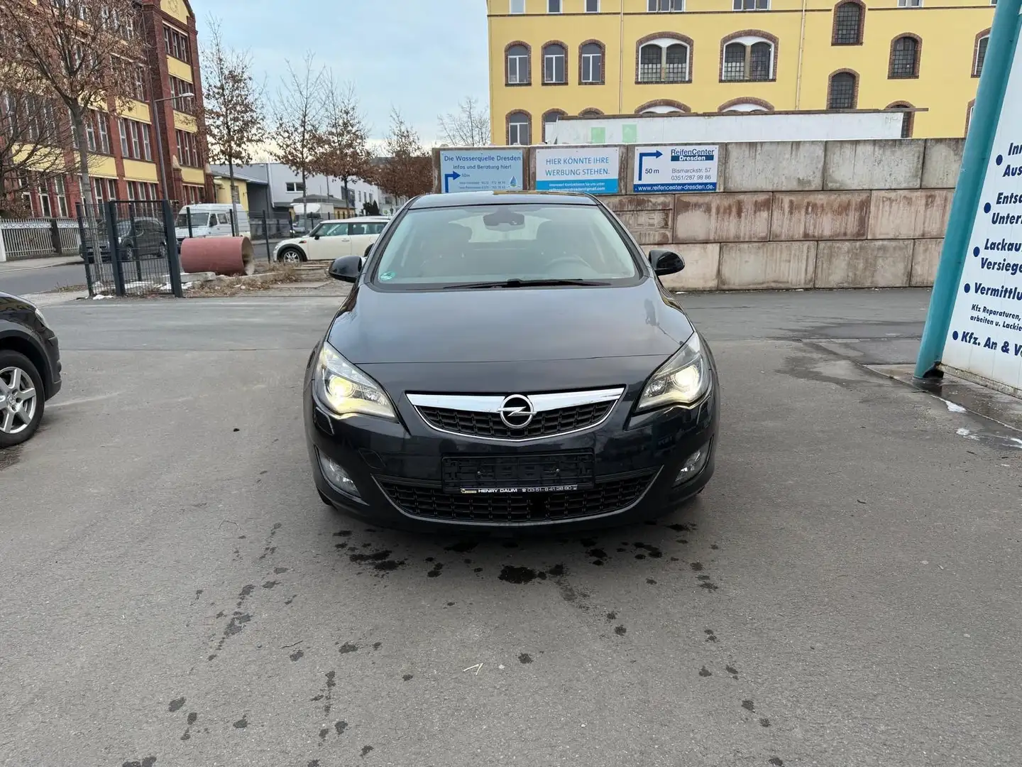 Opel Astra 1.4 ecoFLEX Innovation Noir - 2
