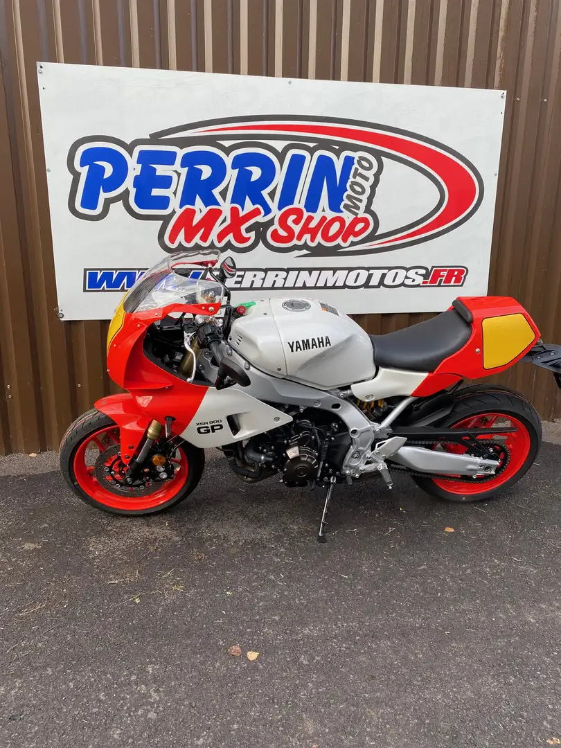 Yamaha XSR 900 Rouge - 1