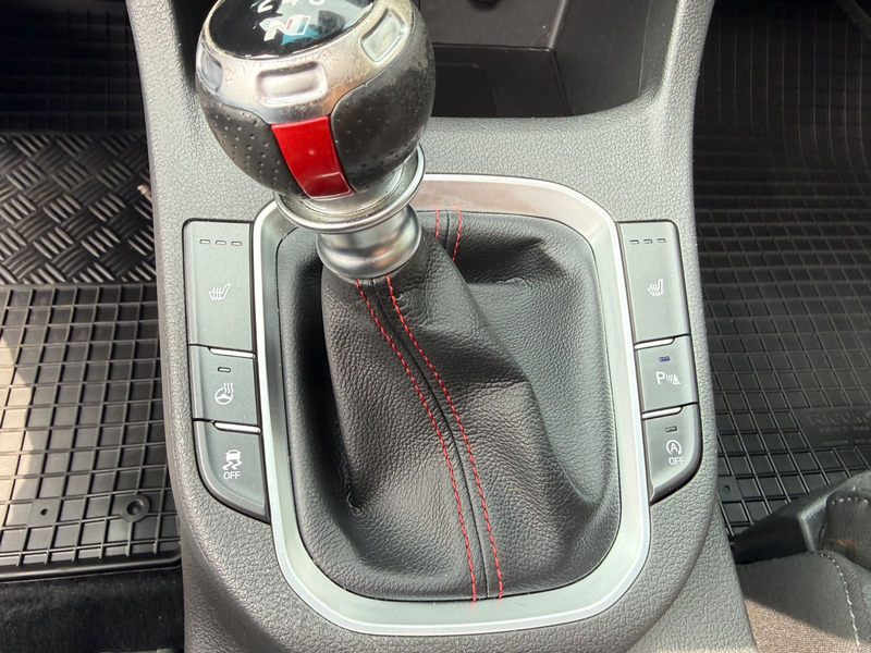 Hyundai i30 Fastback N Performance Panorama — photo 27