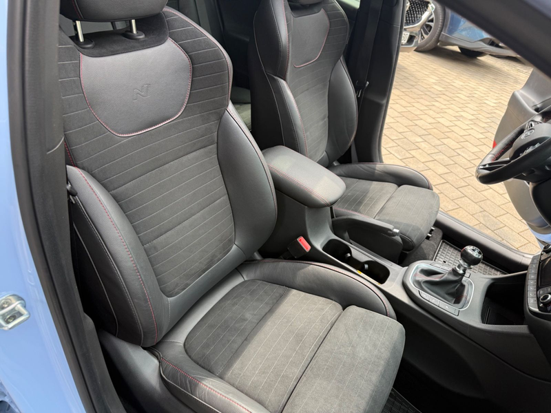 Hyundai i30 Fastback N Performance Panorama — photo 20
