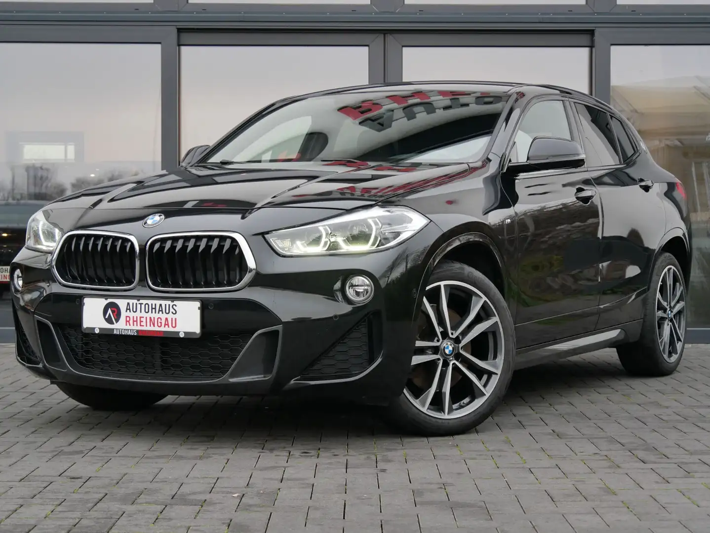 BMW X2 xDrive20d M Sport RFK*AHK*DAB Noir - 1