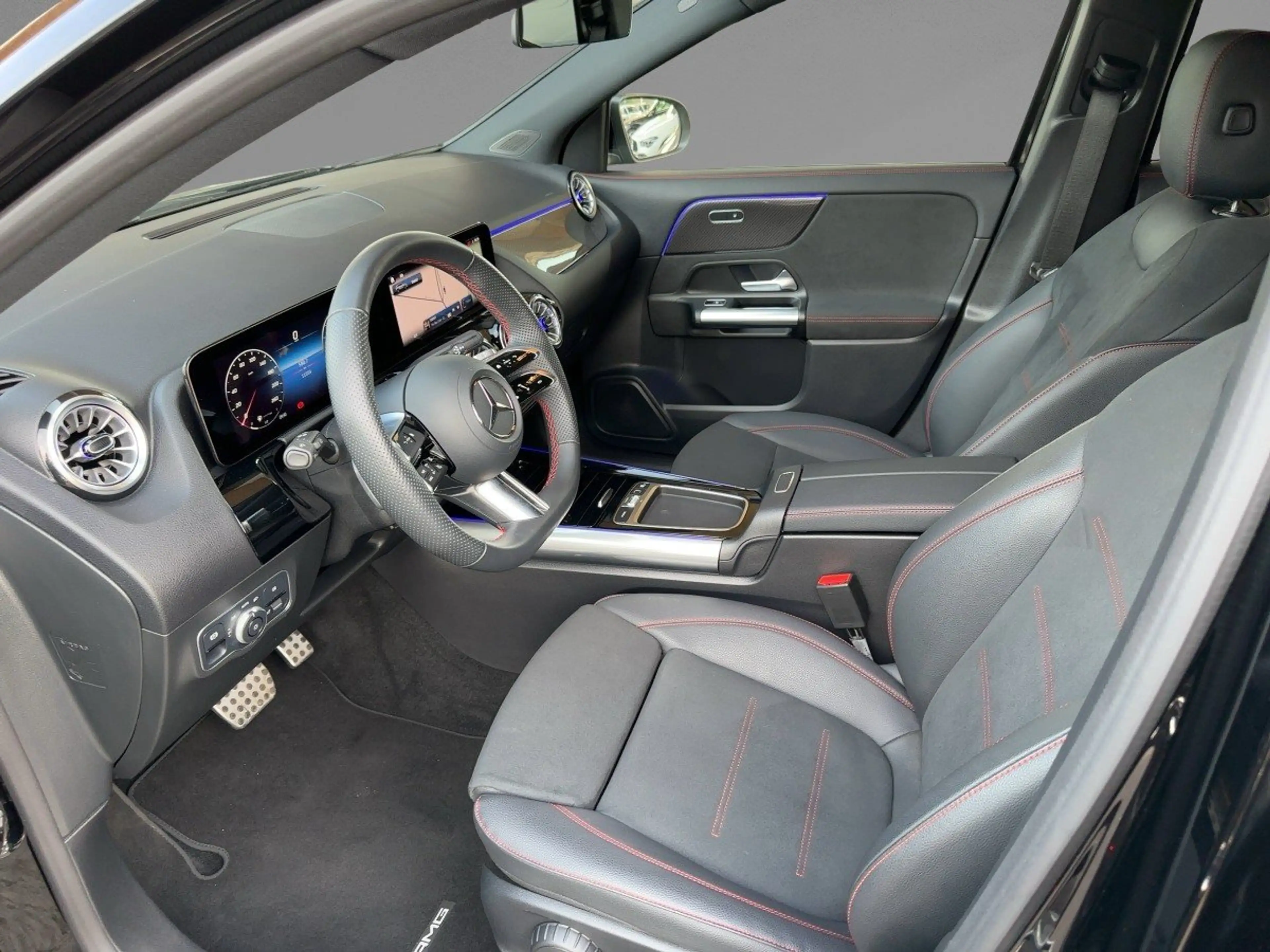 Mercedes-Benz GLA 200 d 4MATIC AMG-Line ADVANCED+ DISTR AHV — photo 8
