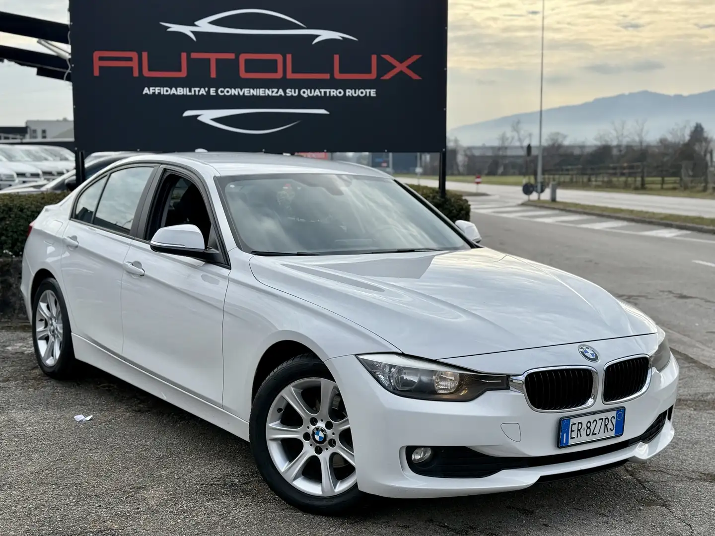 BMW 318 318d Business AUTOM. PERFETTA - 2