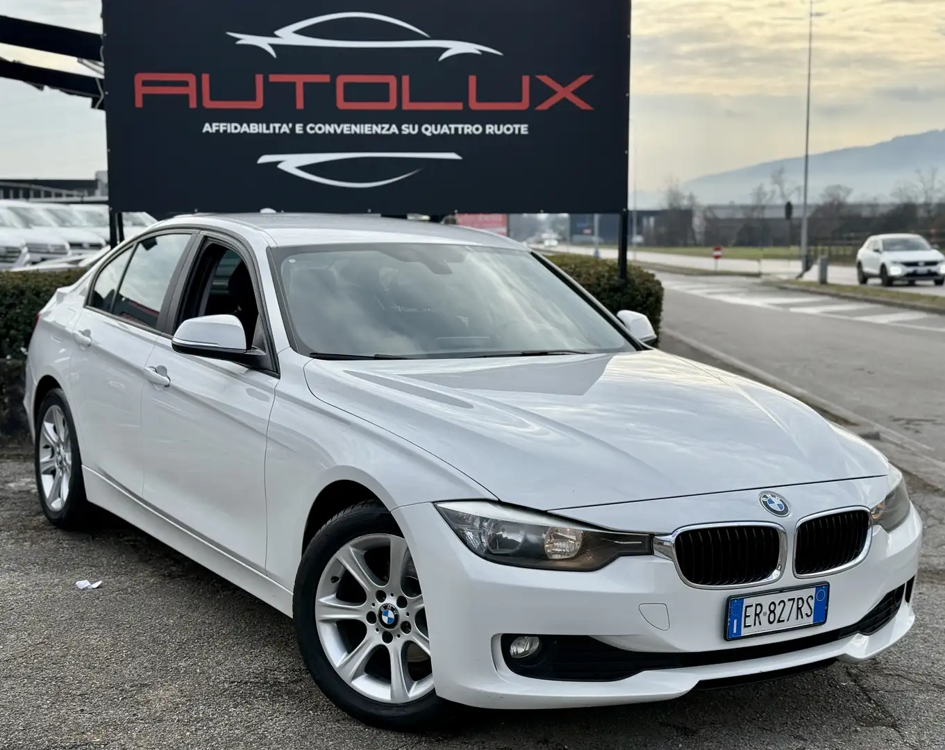 BMW 318 318d Business AUTOM. PERFETTA - 1