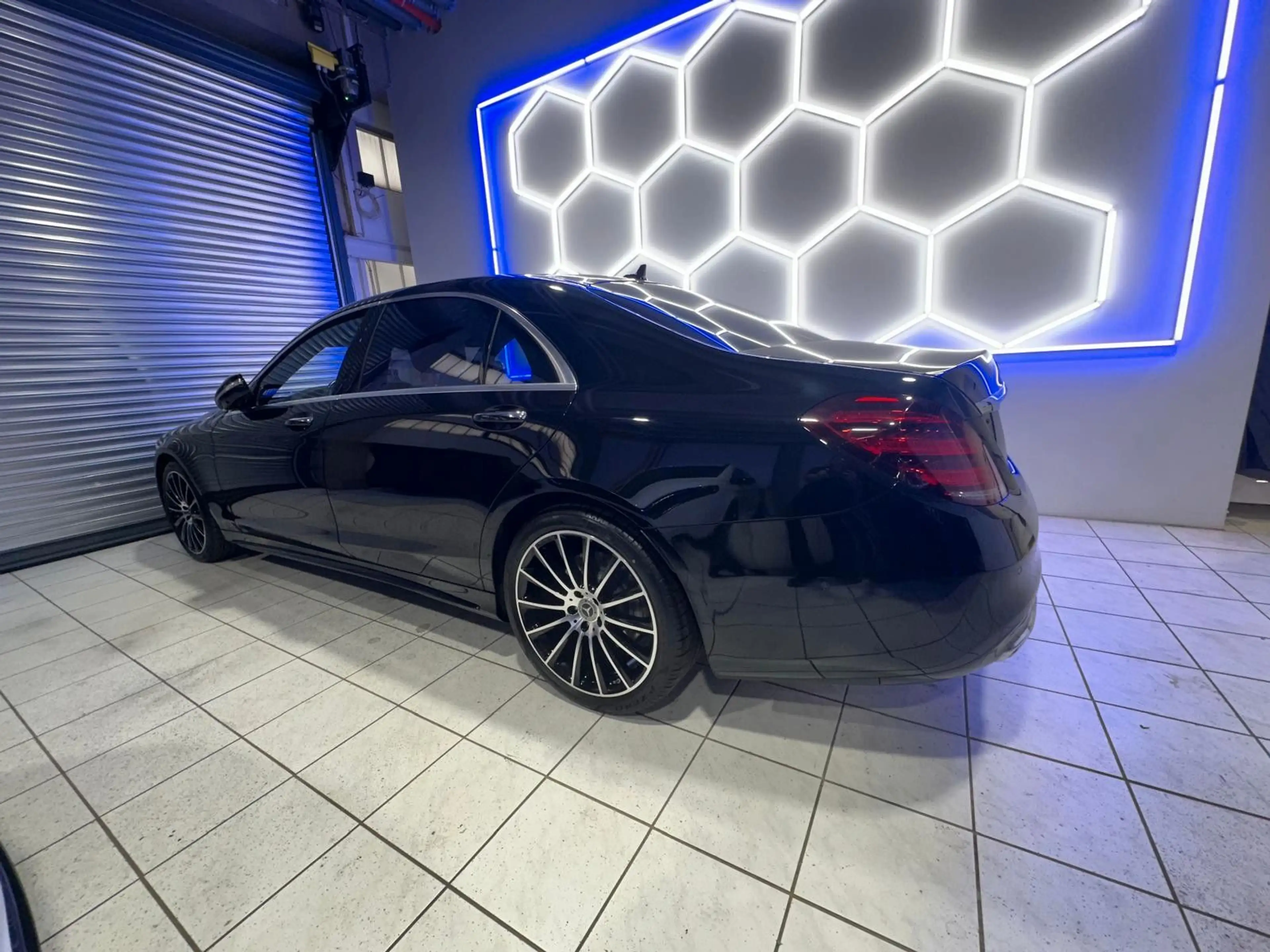 Mercedes-Benz S 400 d 4MATIC Lang AMG*NIGHT*BLACK — photo 3
