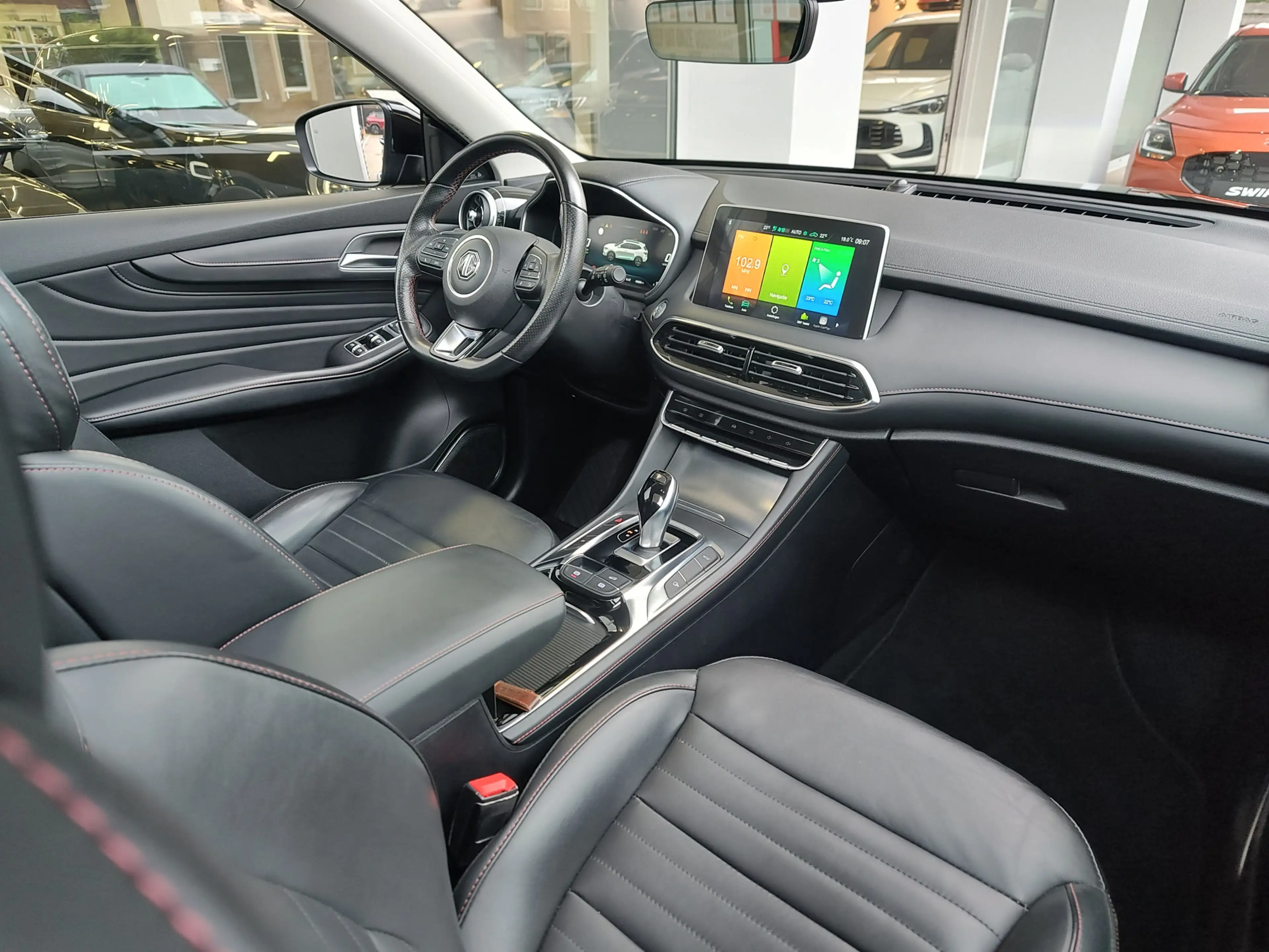 MG EHS 1.5 TGDI PHEV HYBRID LUXURY Open dak | Leder | 360 — photo 9