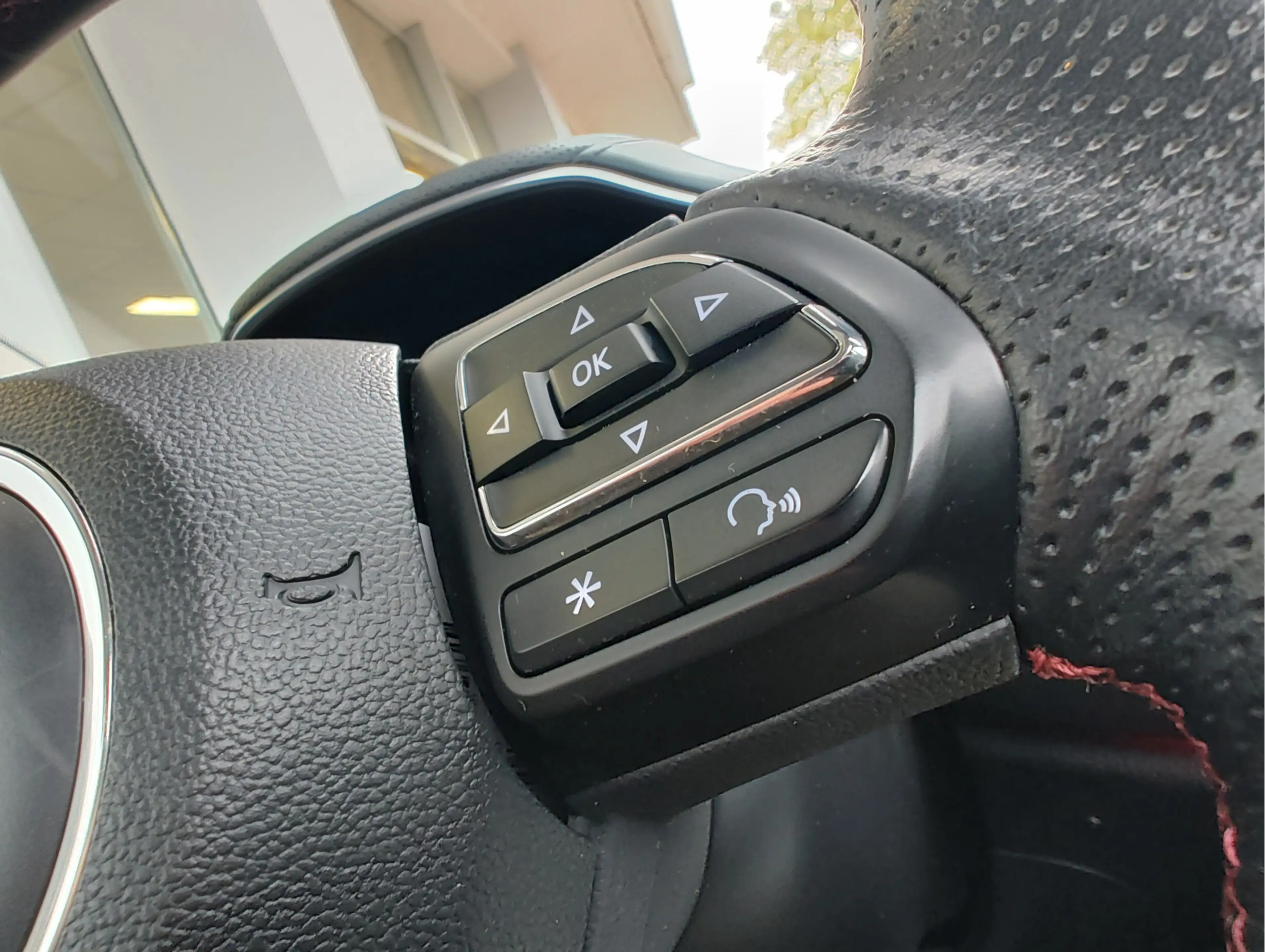 MG EHS 1.5 TGDI PHEV HYBRID LUXURY Open dak | Leder | 360 — photo 23