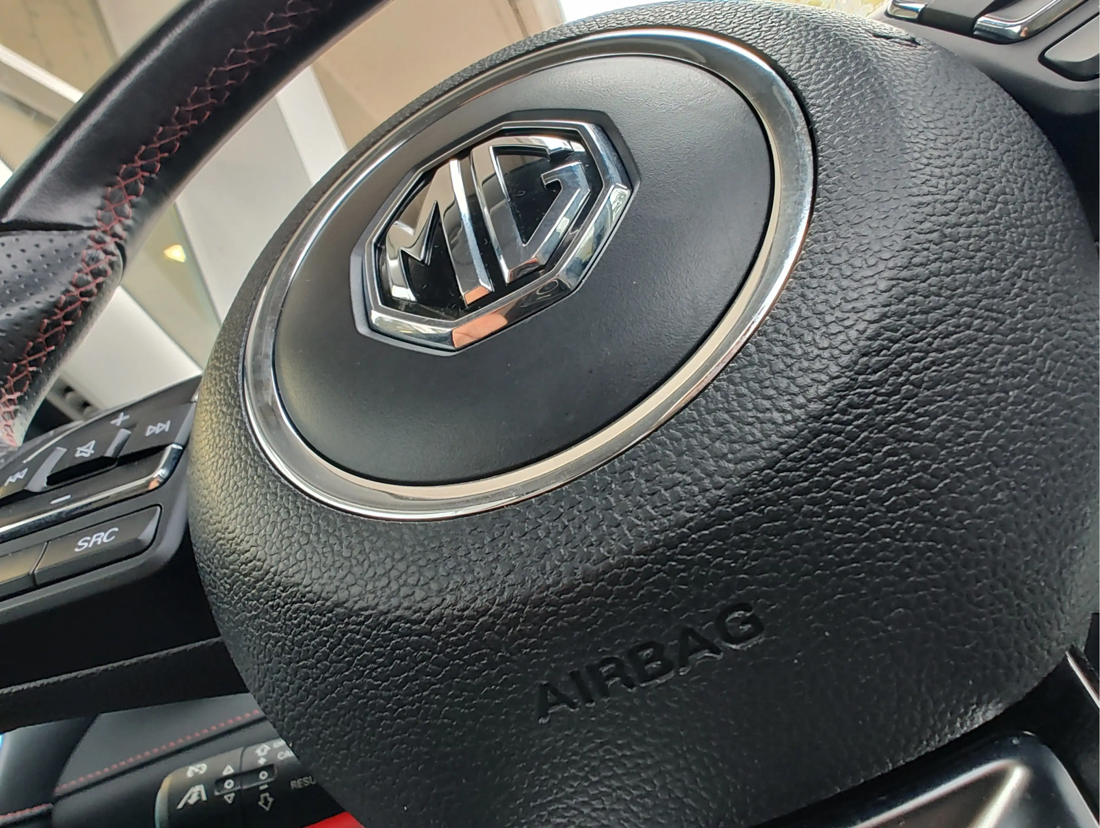 MG EHS 1.5 TGDI PHEV HYBRID LUXURY Open dak | Leder | 360 — photo 25