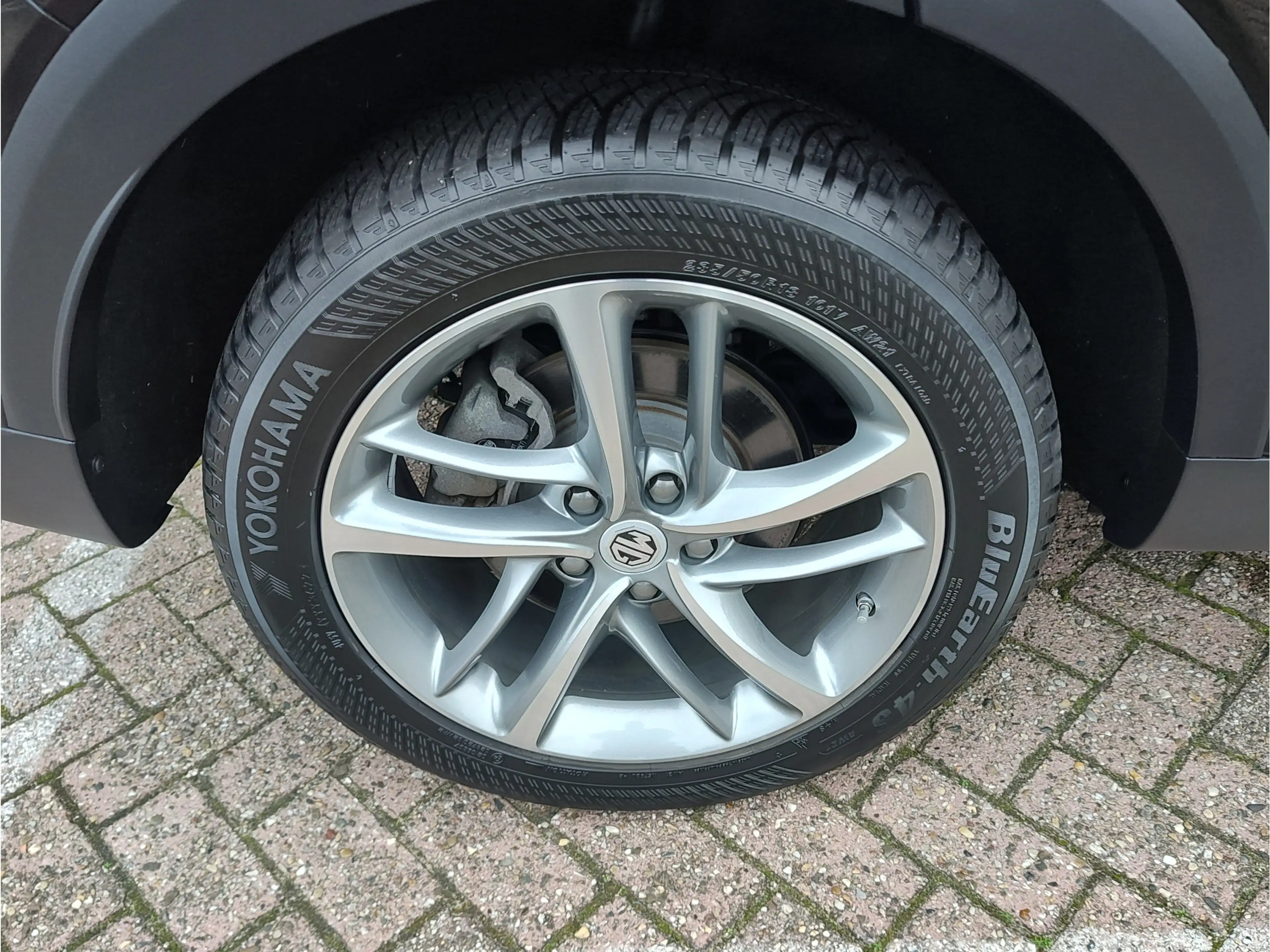 MG EHS 1.5 TGDI PHEV HYBRID LUXURY Open dak | Leder | 360 — photo 37