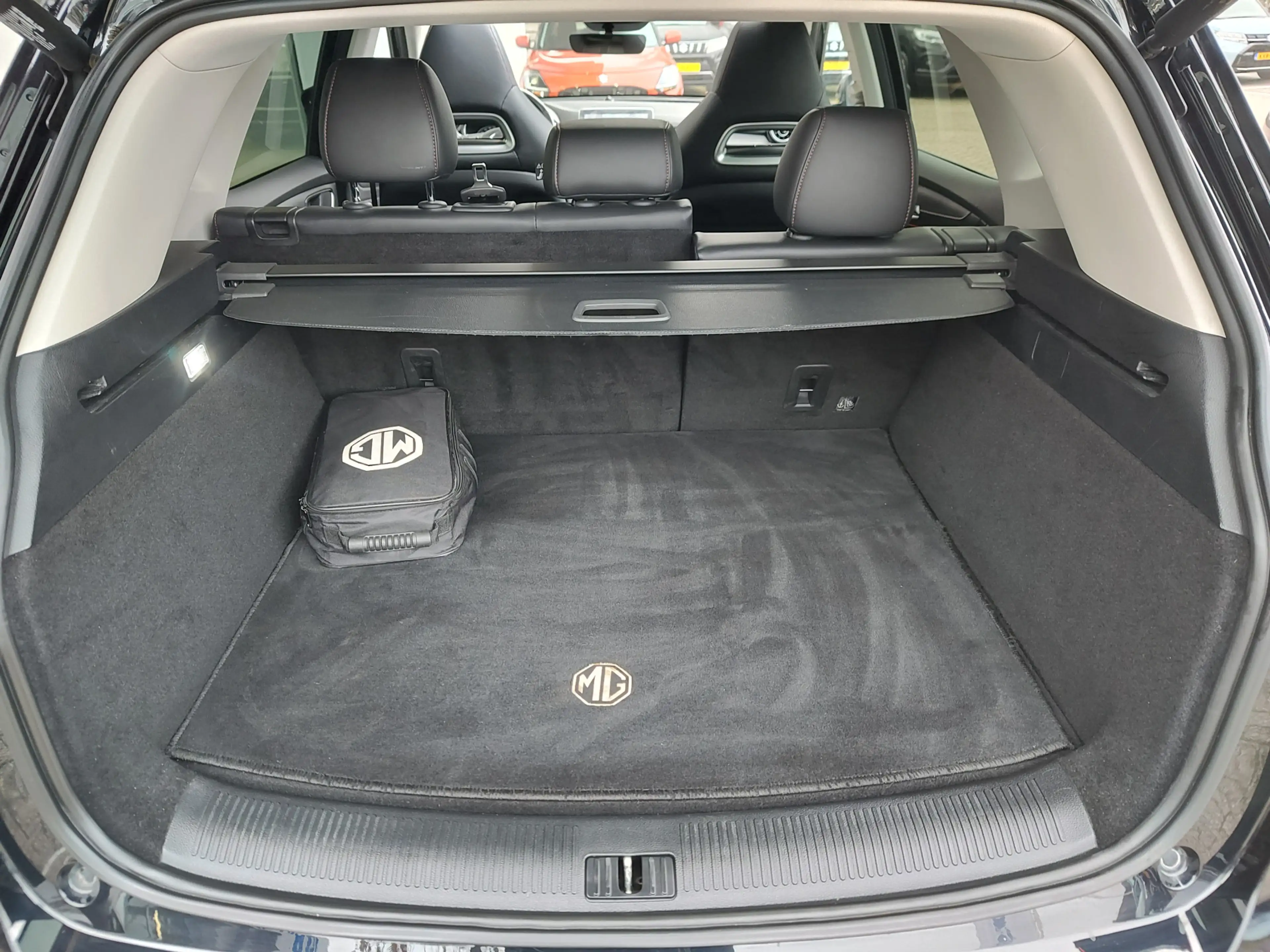 MG EHS 1.5 TGDI PHEV HYBRID LUXURY Open dak | Leder | 360 — photo 11