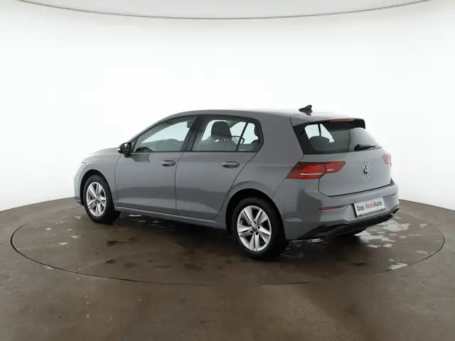 Volkswagen Golf view 5
