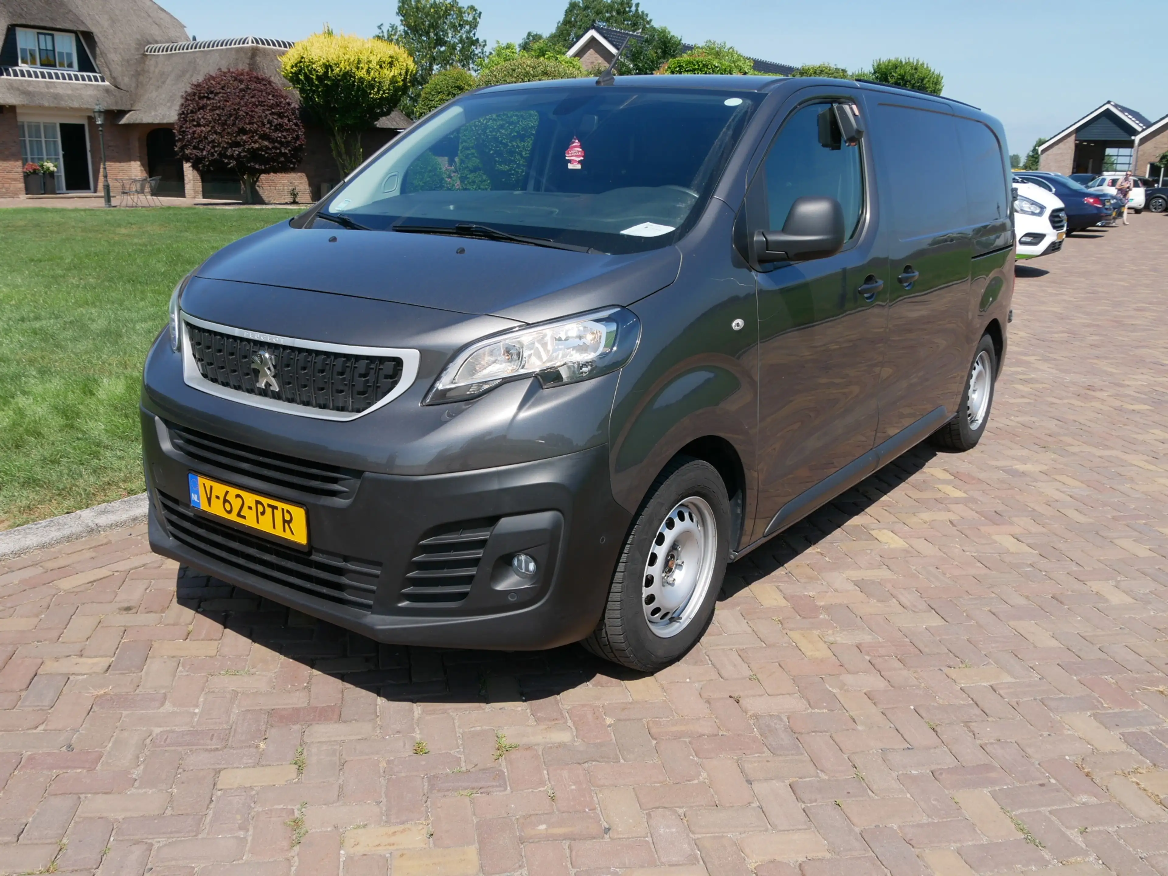 Peugeot Expert 1.5 BlueHDI 120 Standard Pro AC NAVI ** 9999 EX BT — photo 4