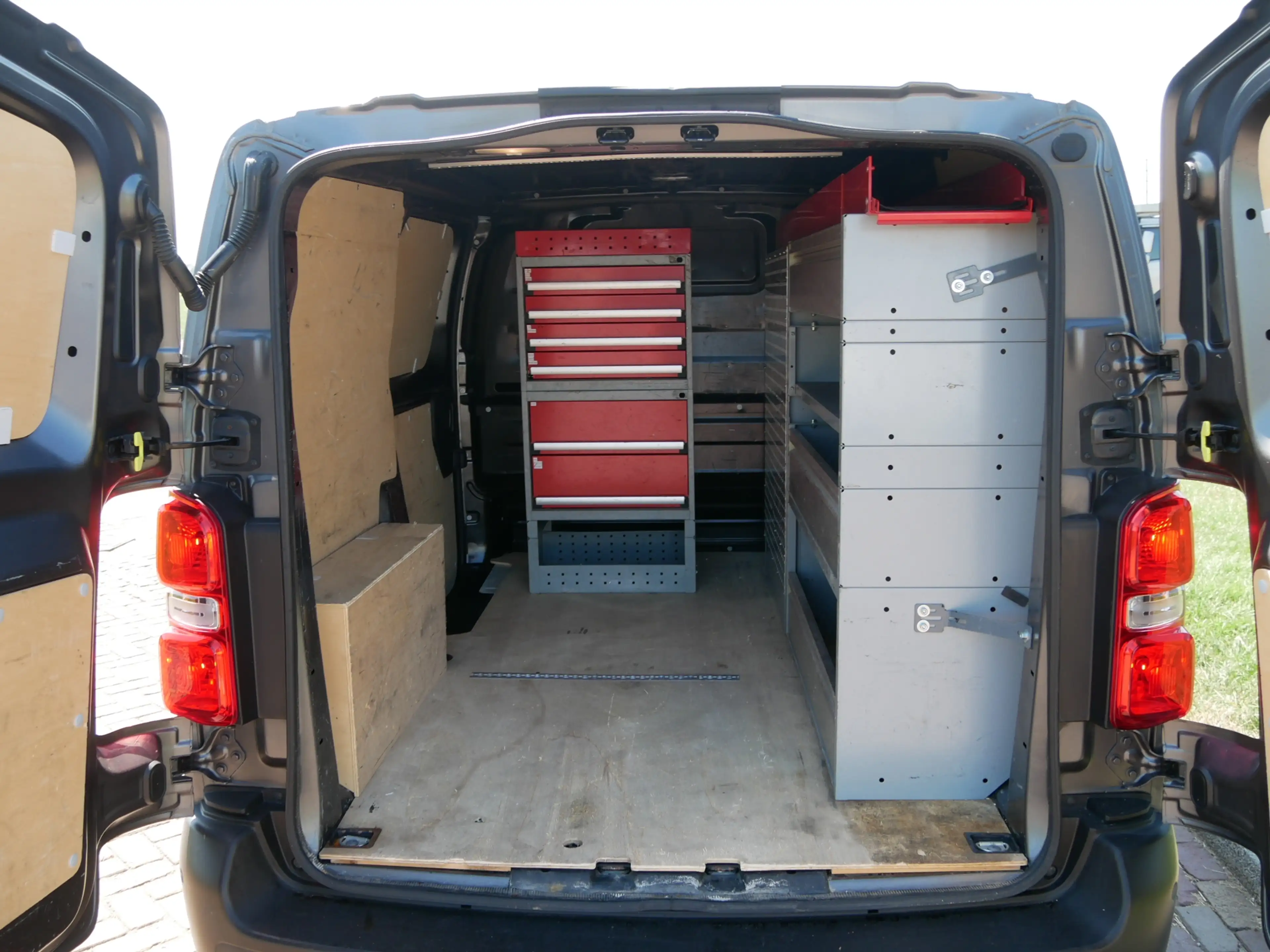Peugeot Expert 1.5 BlueHDI 120 Standard Pro AC NAVI ** 9999 EX BT — photo 10