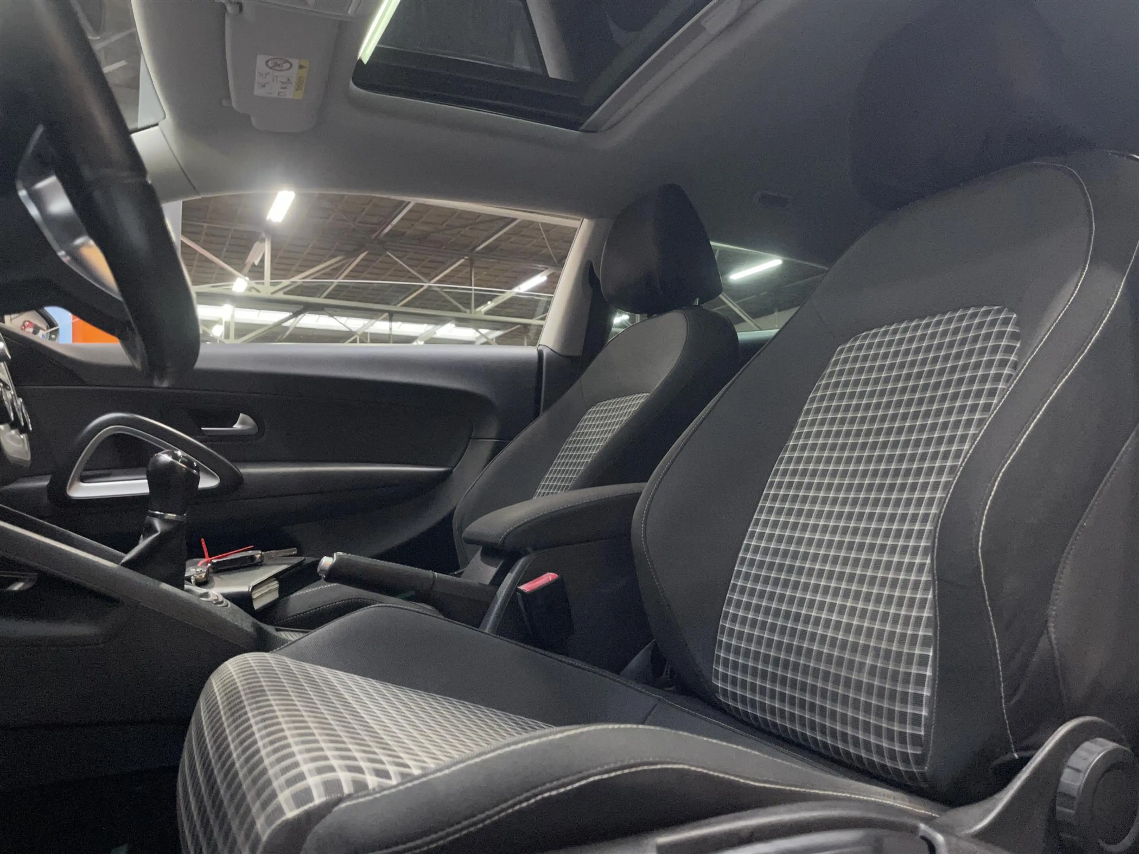 Volkswagen Scirocco 1.4 TSI UNIEK!! Cruise!! Clima!! Nette Auto!! — photo 9