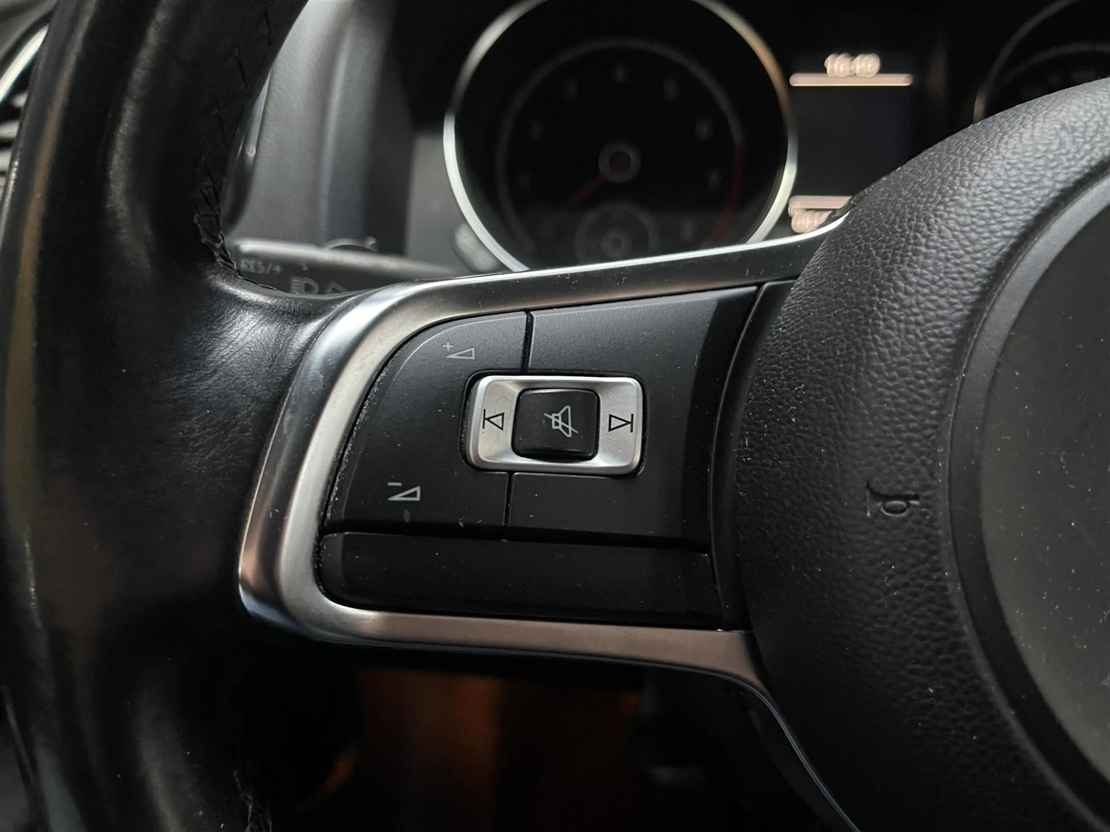 Volkswagen Scirocco 1.4 TSI UNIEK!! Cruise!! Clima!! Nette Auto!! — photo 12