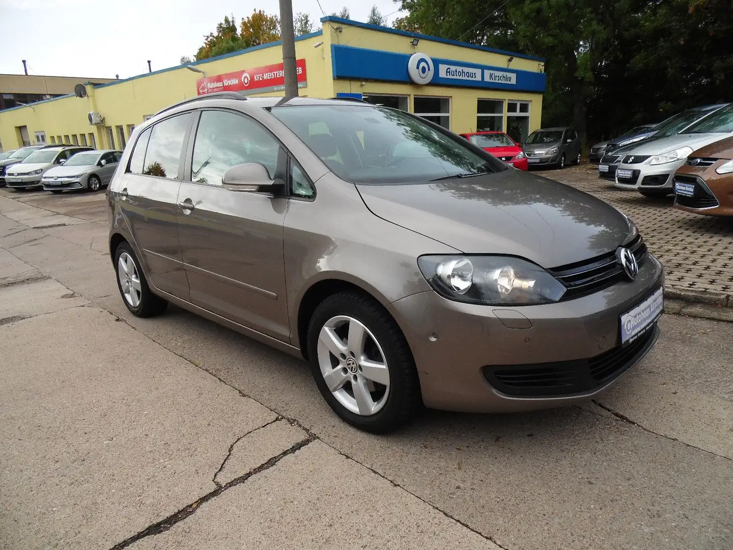 Volkswagen Golf Plus VI Comfortline/DSG/Sitzh./Temp./PDC Braun - 1