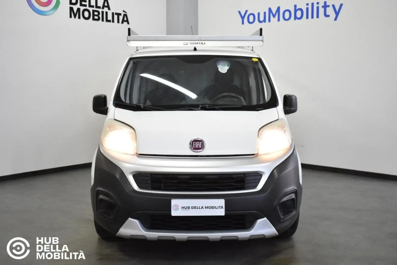 Fiat Fiorino 1.3 MJT 80CV Cargo Adventure Officina Mobile Blanc - 1