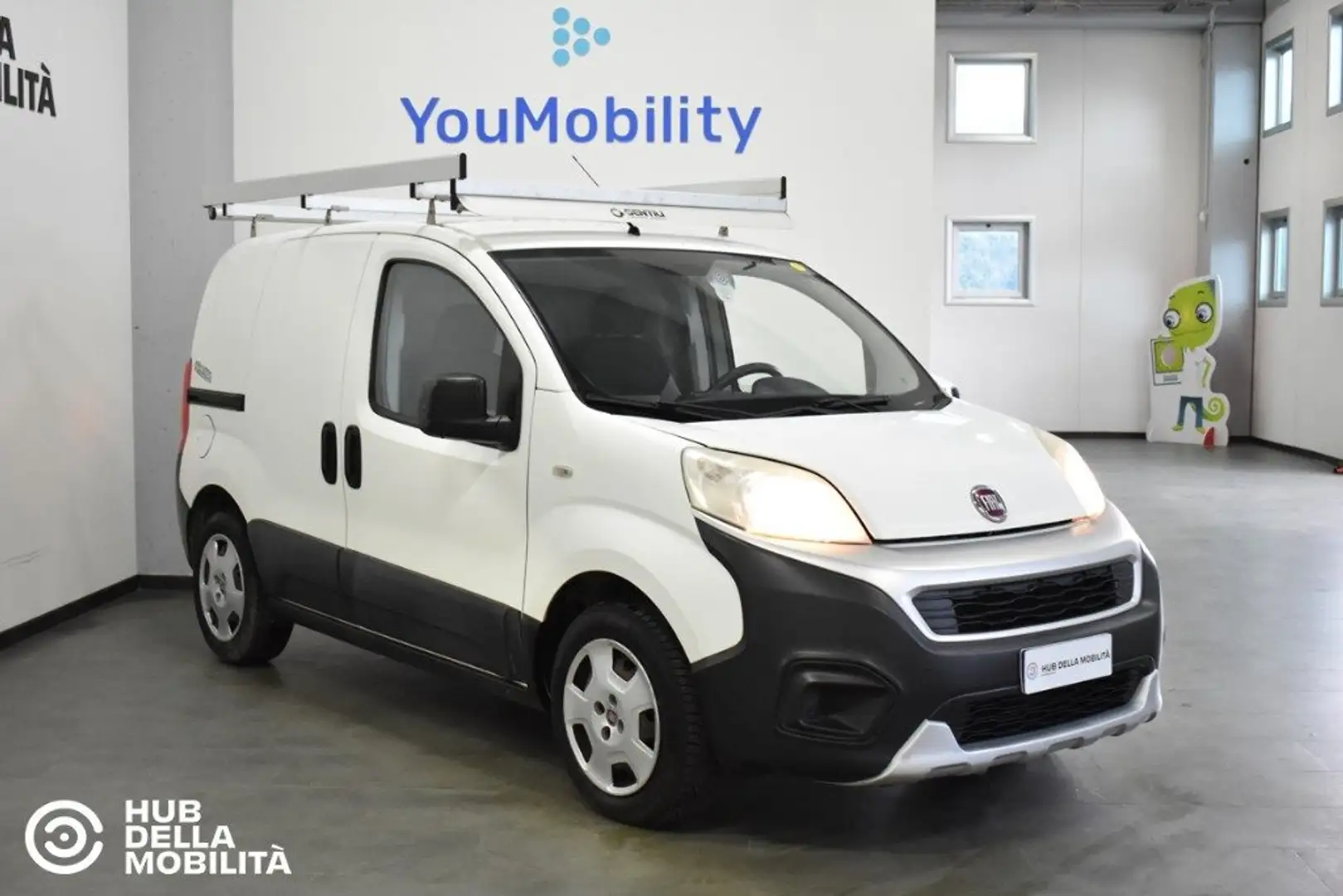 Fiat Fiorino 1.3 MJT 80CV Cargo Adventure Officina Mobile Blanc - 2