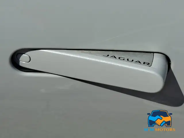 Jaguar F-Type view 24
