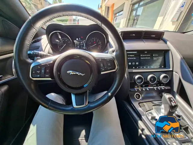 Jaguar F-Type view 14