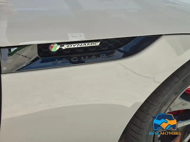 Jaguar F-Type view 27