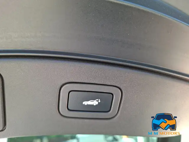 Jaguar F-Type view 18