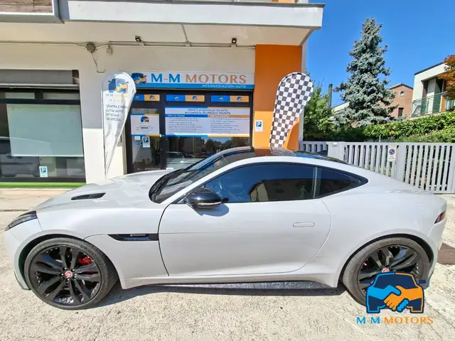 Jaguar F-Type view 4