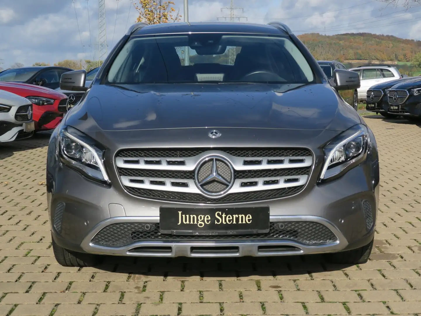 Mercedes-Benz GLA 200 Urban Business-Paket LED GarminMap Gris - 2
