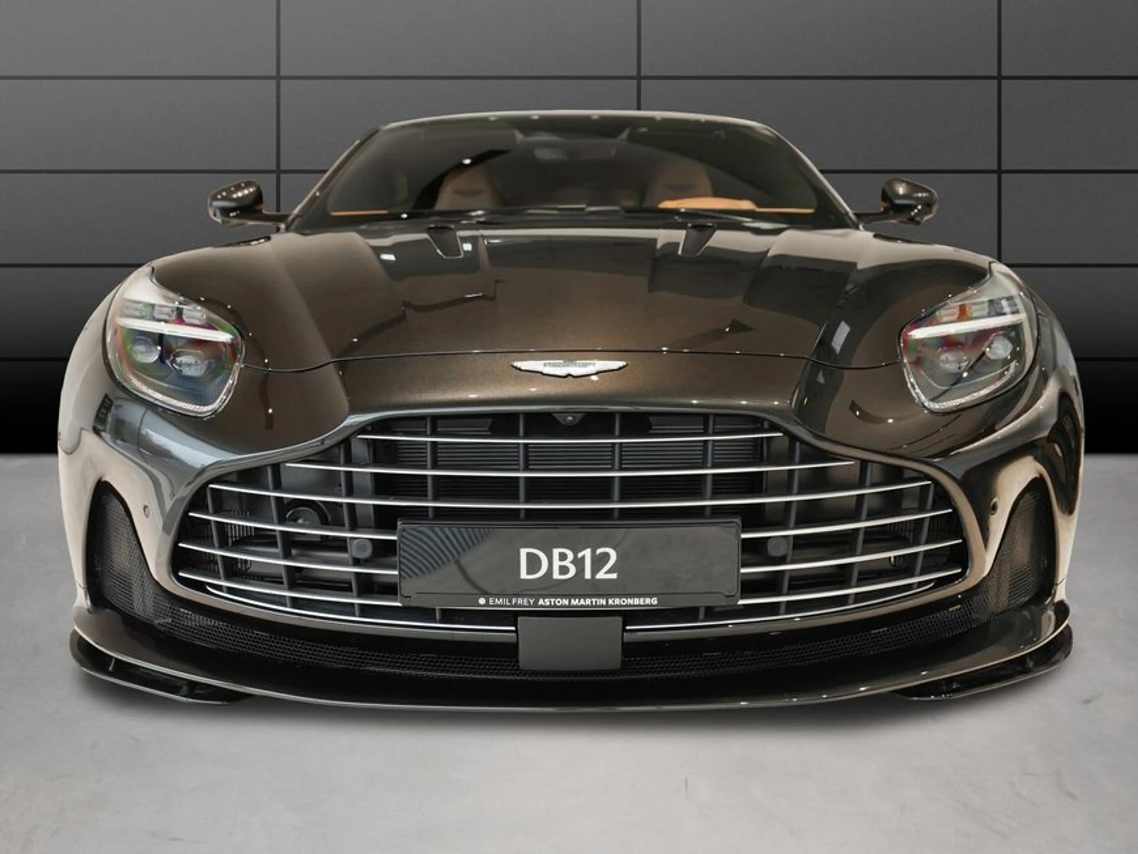Aston Martin DB12 Coupe — photo 7