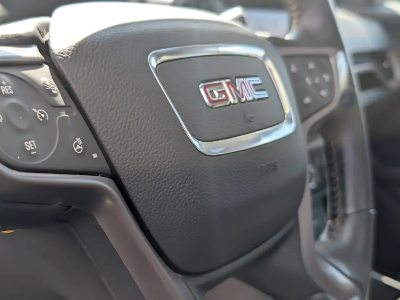 GMC Terrain photo GMC Terrain