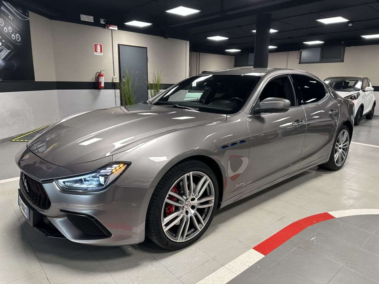 Maserati Ghibli III 2021 2.0 mhev Gransport 330cv auto
