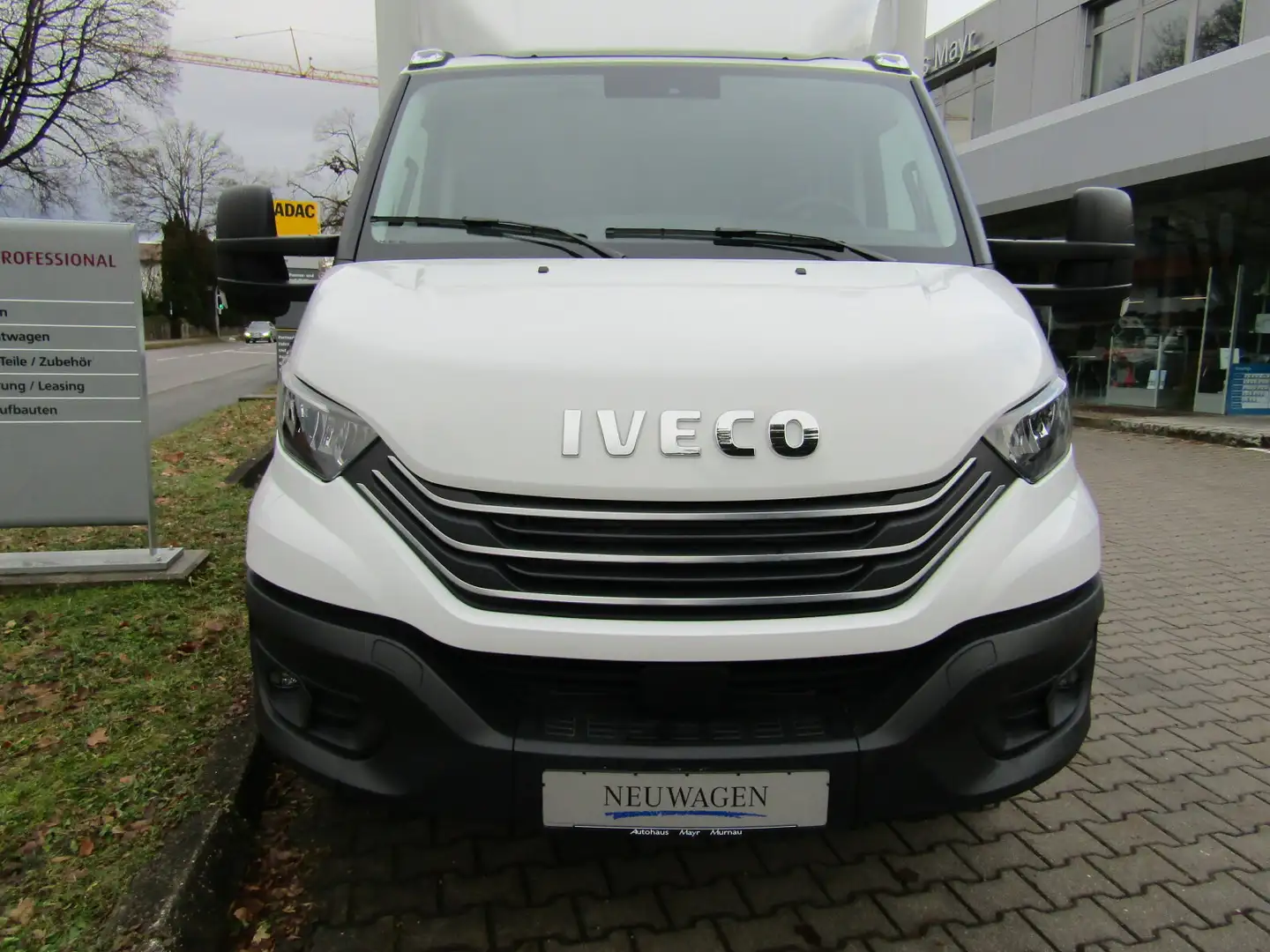 Iveco Daily 70C18HA8 Automatik Blanc - 2