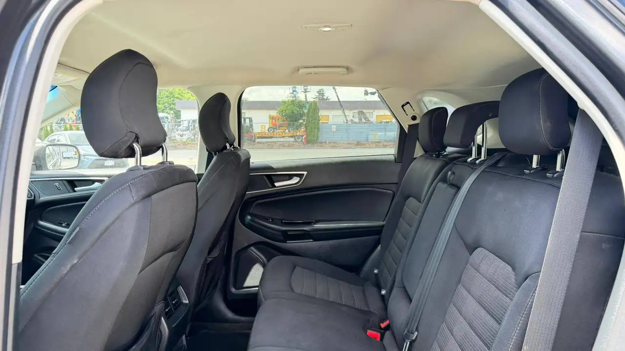 Ford Edge photo Ford Edge