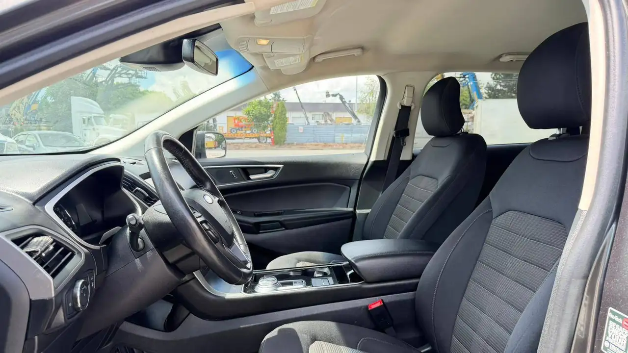 Ford Edge photo Ford Edge