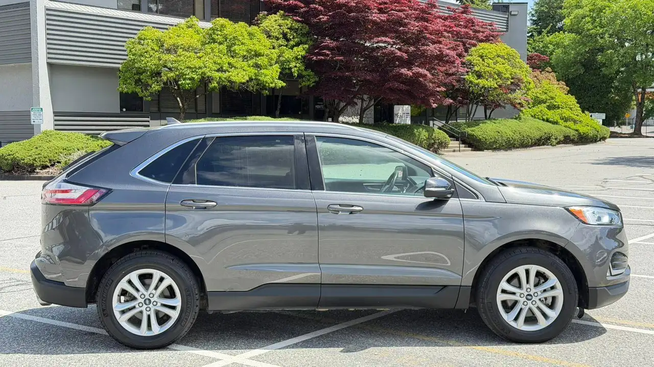 Ford Edge photo Ford Edge